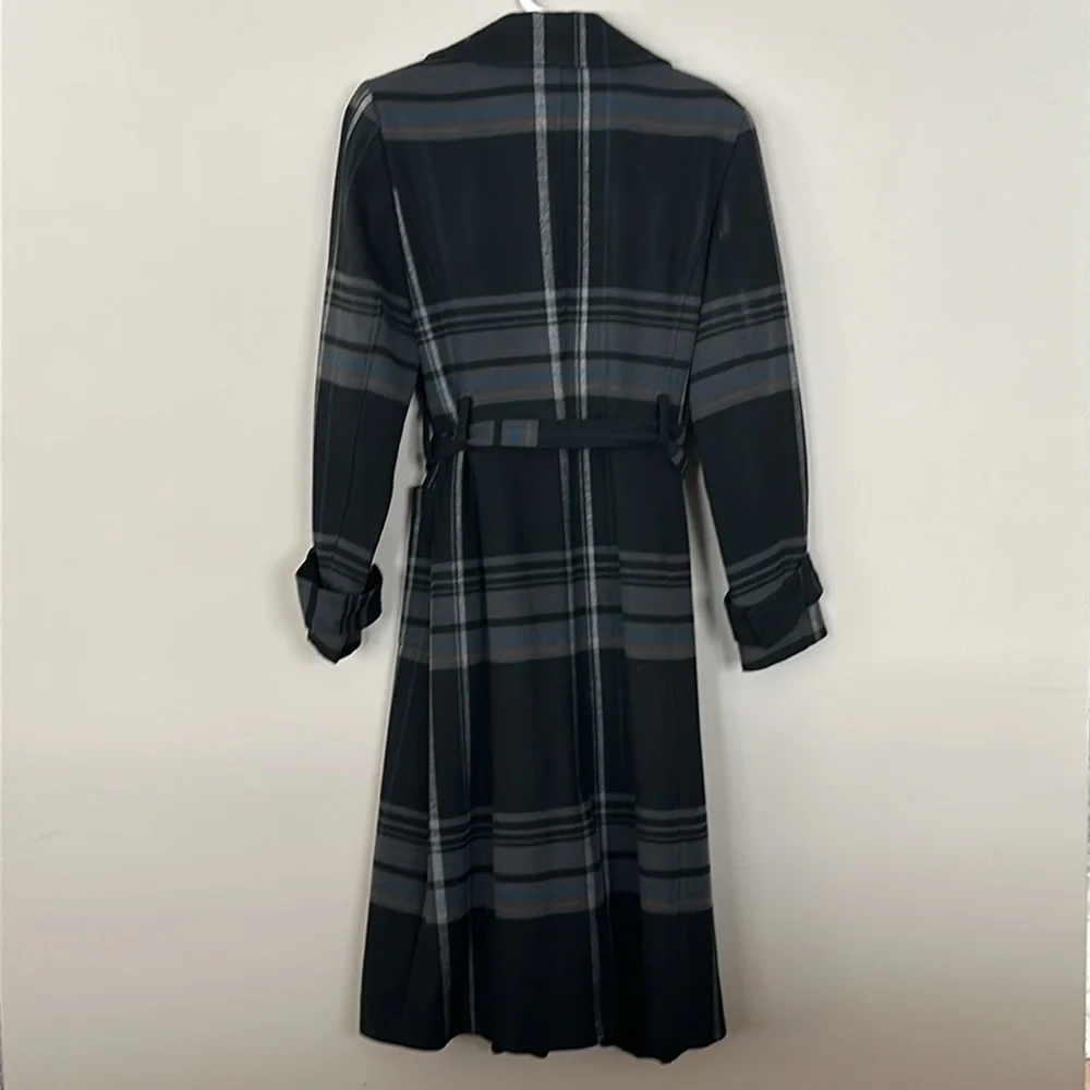 Jacket - Picture 4 of 4